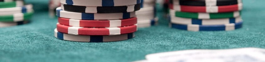 Live-Three-Card-Poker-Slim